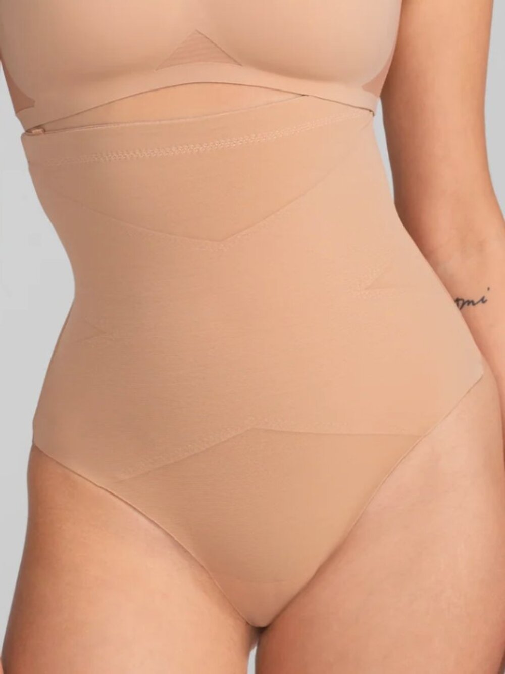 HoneyLove Superpower Thong Shapewear LARGE NWT SAND NUDE